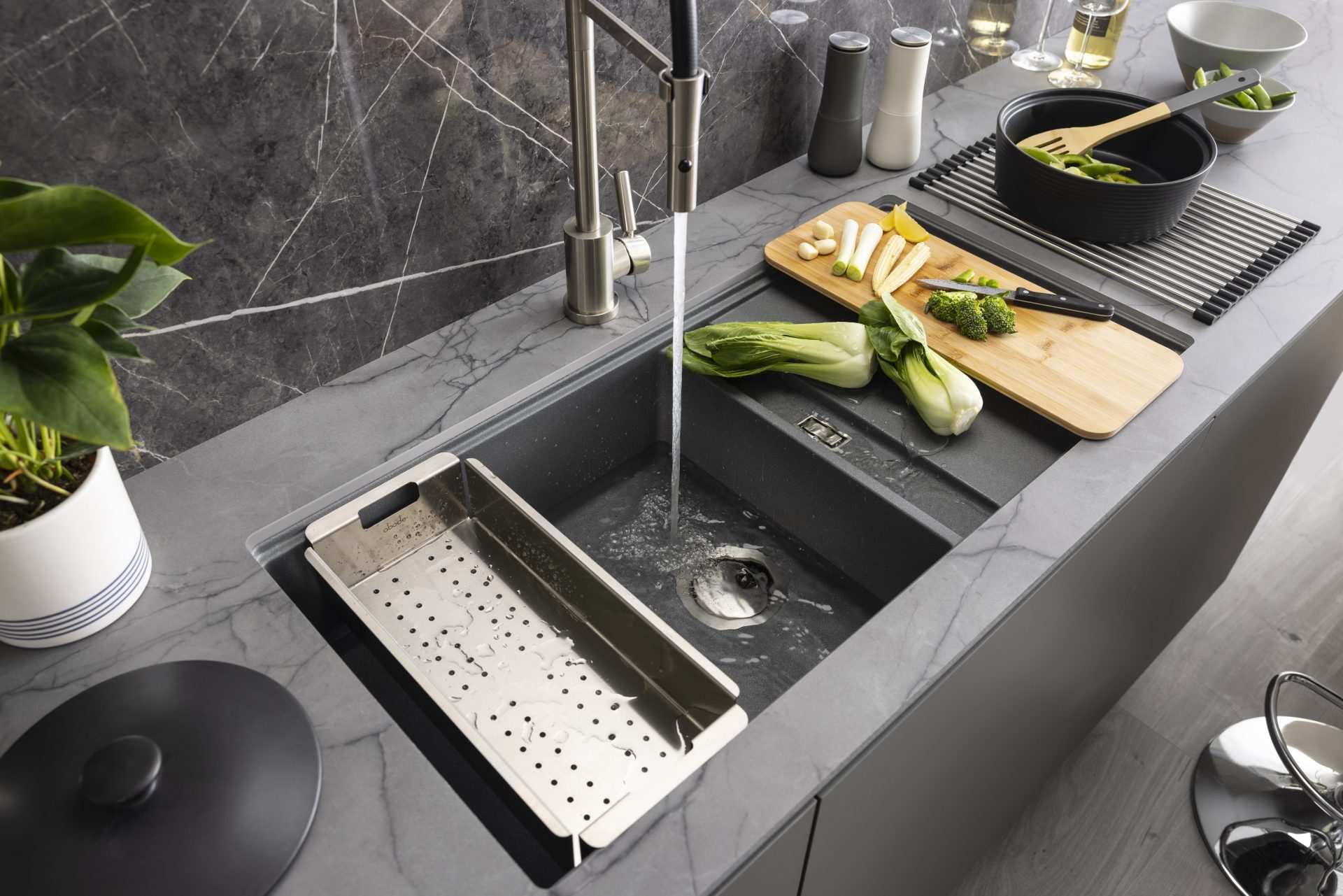 65cc8fe3 d711 46d2 b9bf 4f3c72fcf37c Abode debuts new granite sink range, Synchronist