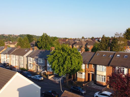 houses Landlord forums to offer advice and guidance